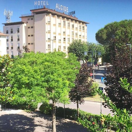 Hotel Ristorante Alcide Poggibonsi Exterior foto